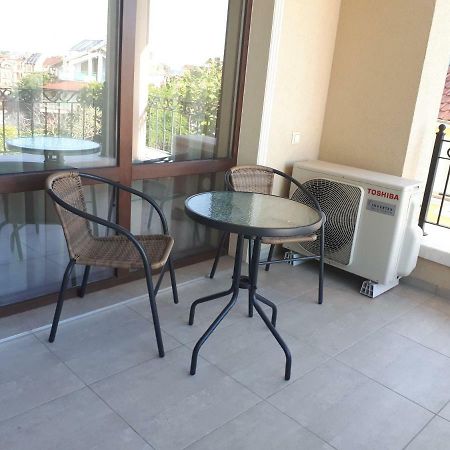 Gradina Hotel Chernomorets Eksteriør billede