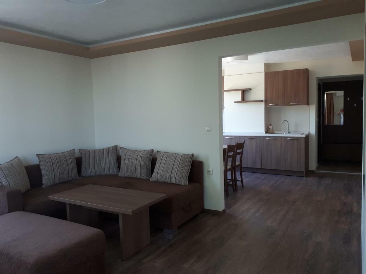 Gradina Hotel Chernomorets Eksteriør billede